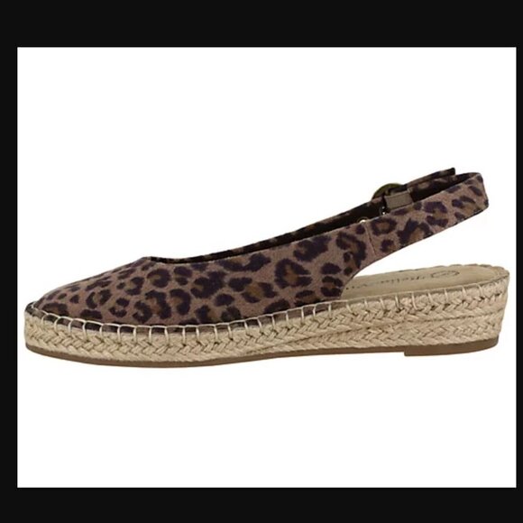 Bella Vita Adjustable Slingback Espadrilles -Olive II 6M NEW - Picture 3 of 9